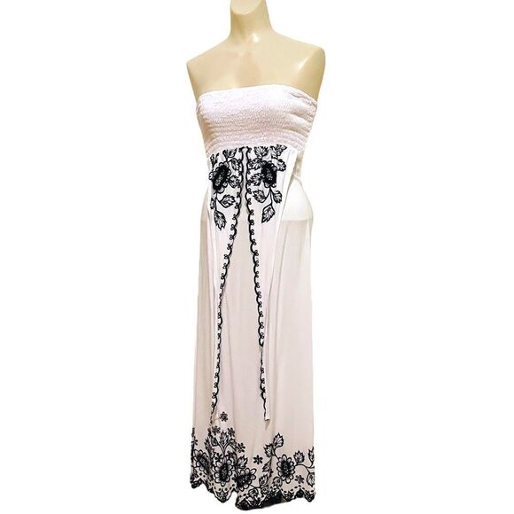 Bali Chic White Black Embroidery Smocked Tube Tie Halter Top Dress - Picture 6 of 15